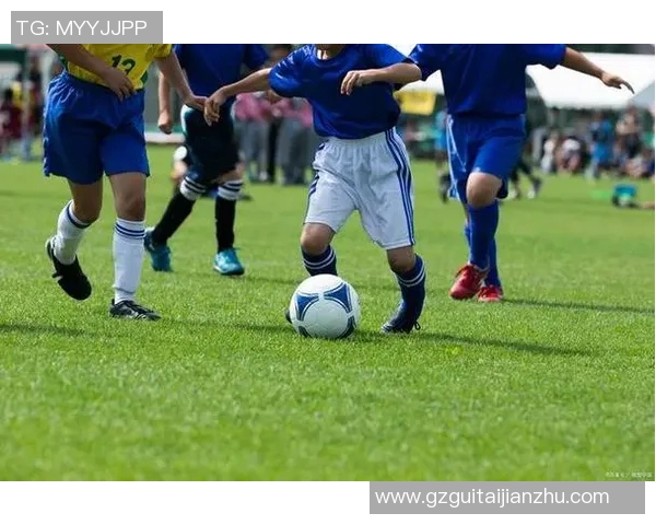 张强专访:从绿茵场到人生舞台的足球旅程回顾与思考 张强专访:从绿茵场到人生舞台的足球旅程回顾与思考