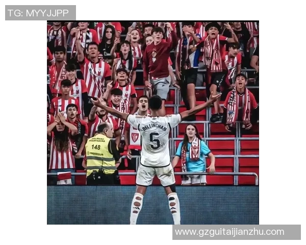 足球明星独特庆祝动作揭秘让你领略球场上的激情与个性 足球明星独特庆祝动作揭秘让你领略球场上的激情与个性