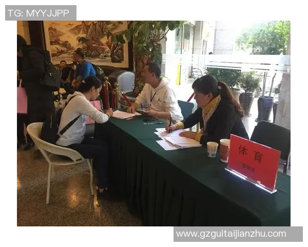 足球明星妻子们的美丽瞬间大揭秘她们的魅力与风采尽在其中 足球明星妻子们的美丽瞬间大揭秘她们的魅力与风采尽在其中